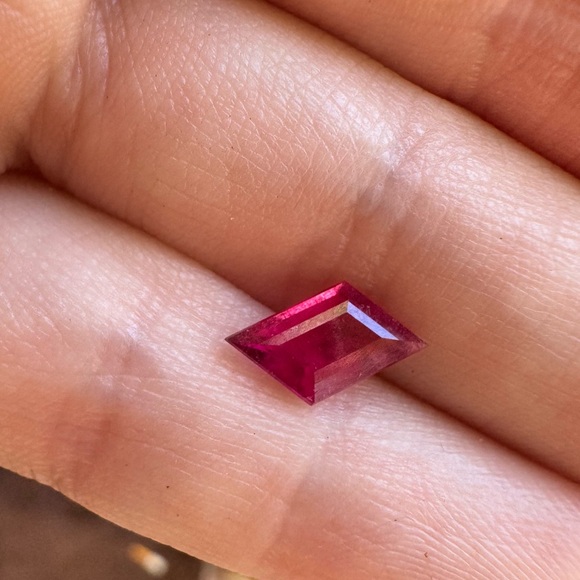 Rare!! Genuine .91ctw UNHEATED custom cut tourmaline in gem jar - Picture 13 of 15